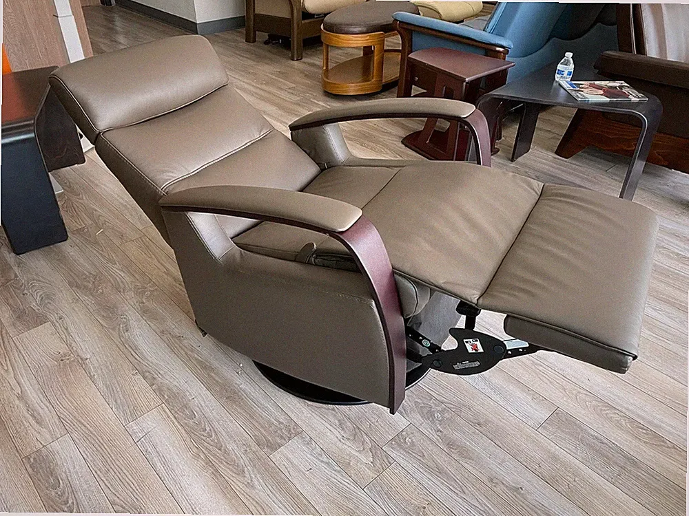 Leather IMG Peak Large Manual Swivel Relaxer Swing Rocker Recliner Rocker Chair
